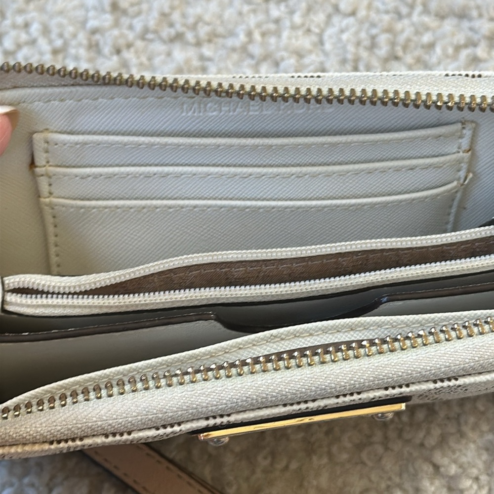 MK Signature Logo Long Wallet / Wristlet - Picture 13 of 17